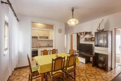 Kuhinja ili čajna kuhinja u objektu Apartments by the sea Grebastica, Sibenik - 482