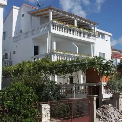 Apartments with parking space Vodice - 2995