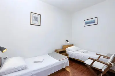 Krevet ili kreveti u jedinici u objektu Apartments by the sea Jezera, Murter - 796