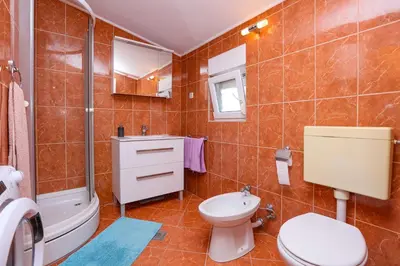 Kupaonica u objektu Apartment Brodarica 4221b