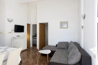 TV i/ili zabavni centar u objektu Apartments by the sea Rogoznica - 2895