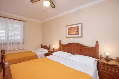 Krevet ili kreveti u jedinici u objektu Apartments by the sea Brodarica, Sibenik - 4194