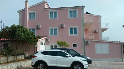 Zgrada u kojoj se nalazi apartman