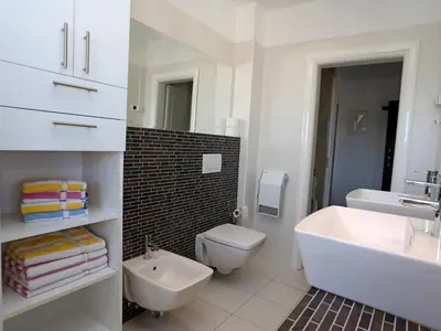 Kupaonica u objektu Lovely Apartment with beautiful pool