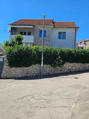 Zgrada u kojoj se nalazi apartman