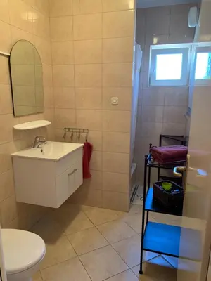 Kupaonica u objektu Apartments Mais Tisno