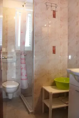 Kupaonica u objektu Apartments with a parking space Rogoznica - 4865