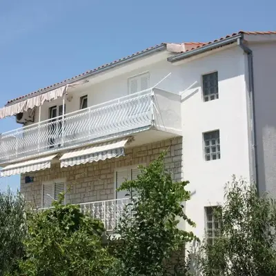 Apartments with a parking space Rogoznica - 4865