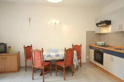 Kuhinja ili čajna kuhinja u objektu Studio Tisno 5091c