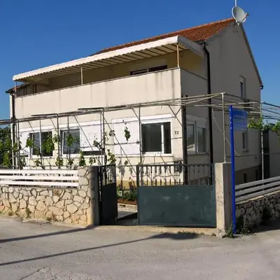 Apartments with a parking space Vodice - 11291