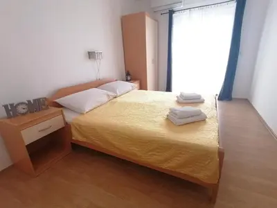 Krevet ili kreveti u jedinici u objektu Apartments with parking space Vodice - 5808