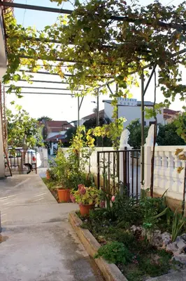 Vrt u objektu Apartments with parking space Vodice - 5808