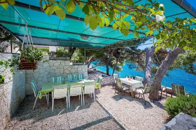 Vrt u objektu Apartments by the sea Bilo, Primosten - 4176