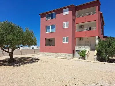 Zgrada u kojoj se nalazi apartman