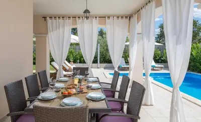 Bazen u objektu Villa Sunset Lady ili u blizini