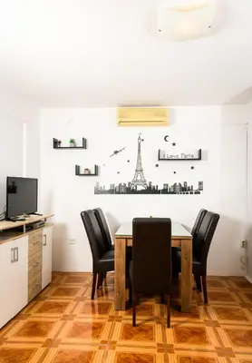 Kuhinja ili čajna kuhinja u objektu Apartments Emina