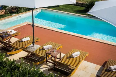 Bazen u objektu Villa Sebenico ili u blizini