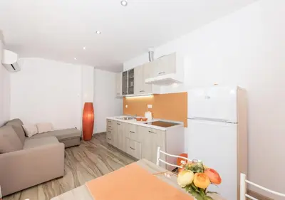 Kuhinja ili čajna kuhinja u objektu Apartments Summertime