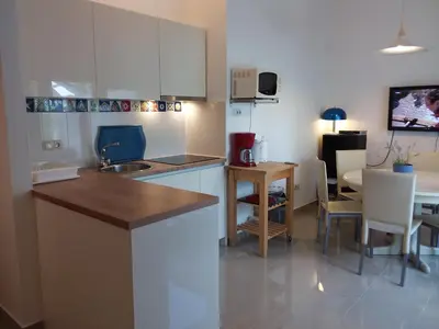 Kuhinja ili čajna kuhinja u objektu Villa A