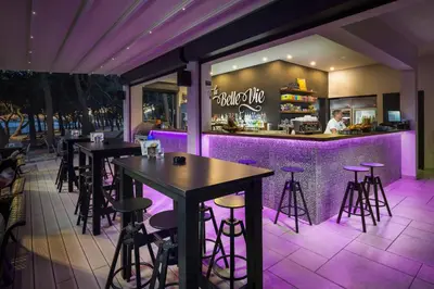 Restoran ili neka druga zalogajnica u objektu Villas Arausana & Antonina