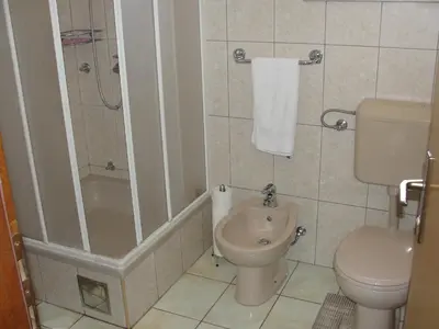 Kupaonica u objektu Apartments with a parking space Vodice - 11544
