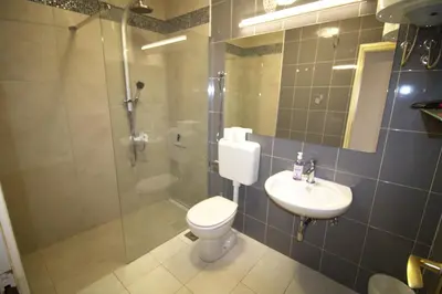 Kupaonica u objektu Murter Inn