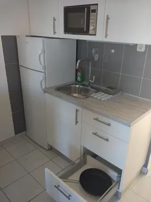 Kuhinja ili čajna kuhinja u objektu Murter Inn