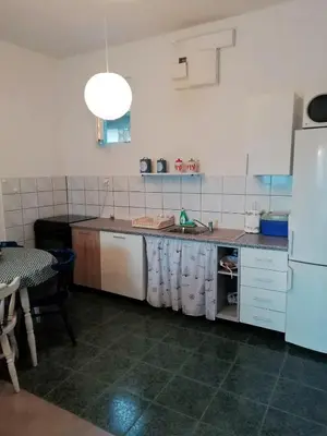Kuhinja ili čajna kuhinja u objektu Blue Holidays Apartment