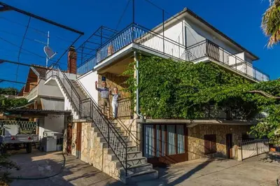 Zgrada u kojoj se nalazi apartman