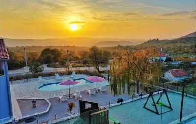 Pogled na planine ili pogled na planine iz apartmana