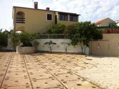 Zgrada u kojoj se nalazi privatni smještaj