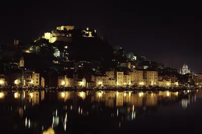 Pogled na grad 'Grebaštica' ili pogled na grad iz apartmana