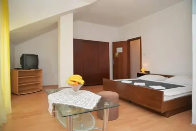 TV i/ili zabavni centar u objektu Apartments Crljić
