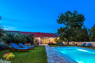 Bazen u objektu Rural House Kod Slapa ili u blizini
