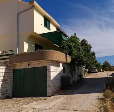 Zgrada u kojoj se nalazi apartman