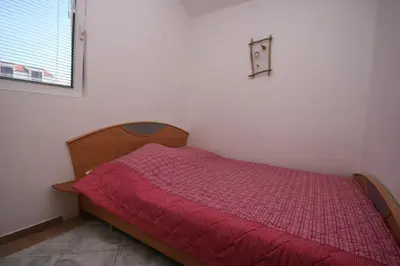 Krevet ili kreveti u jedinici u objektu Apartments with a parking space Pirovac, Sibenik - 6246