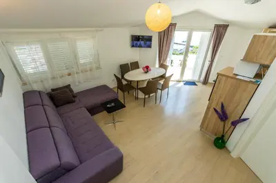 Kuhinja ili čajna kuhinja u objektu Apartments La Mirage