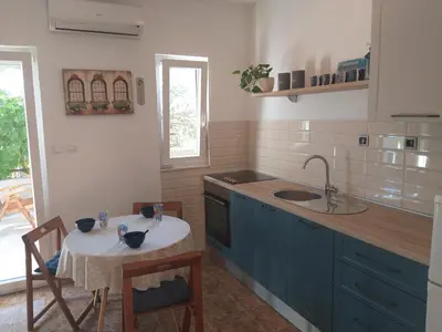Kuhinja ili čajna kuhinja u objektu Holiday Home J-Adria