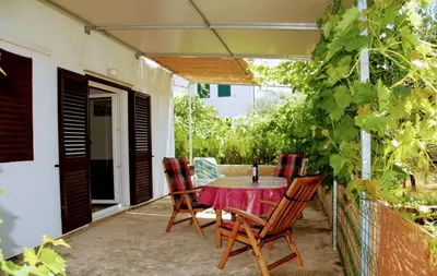 Vrt u objektu Holiday Home J-Adria