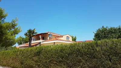 Zgrada u kojoj se nalazi apartman