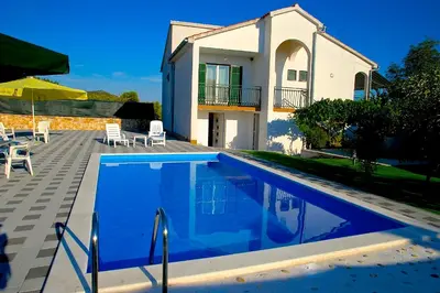 Bazen u objektu Holiday Home Vinac ili u blizini
