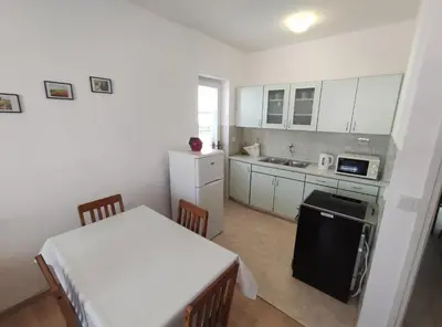 Kuhinja ili čajna kuhinja u objektu Apartment Landeka