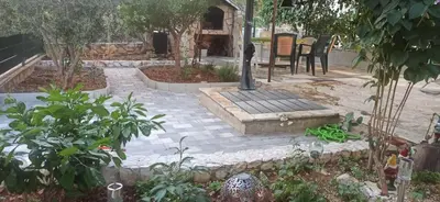 Vrt u objektu Apartmani Anna