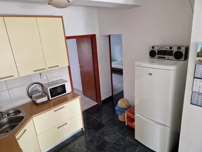 Kuhinja ili čajna kuhinja u objektu Apartments Mali Mate