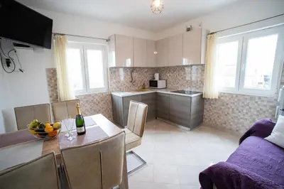 Kuhinja ili čajna kuhinja u objektu Apartments Vala