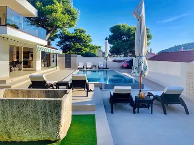 Bazen u objektu Casa del Capitano ili u blizini