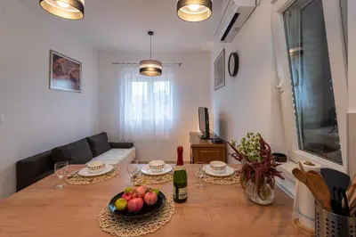 Hrana u apartmanu ili u blizini
