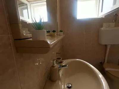 Kupaonica u objektu Rooms Jelena