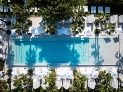 Bazen u objektu Amadria Park Beach Hotel Jure ili u blizini