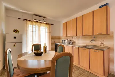 Kuhinja ili čajna kuhinja u objektu Apartments Kronja